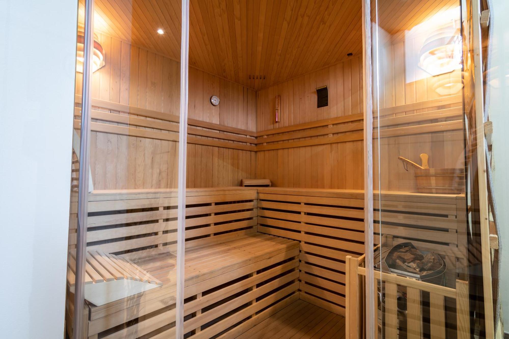 Aparthotel Dolomites Living&Relax Commezzadura Buitenkant foto