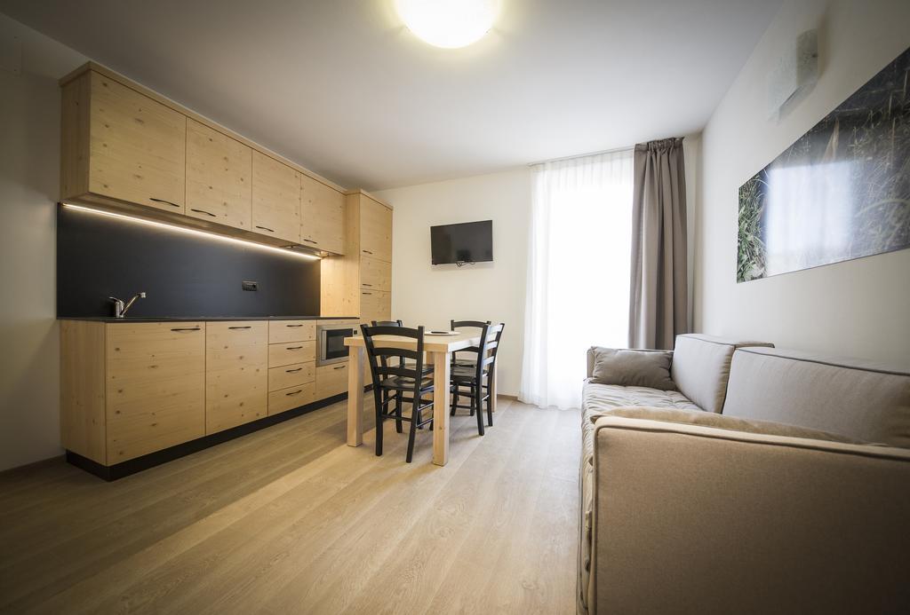 Aparthotel Dolomites Living&Relax Commezzadura Kamer foto